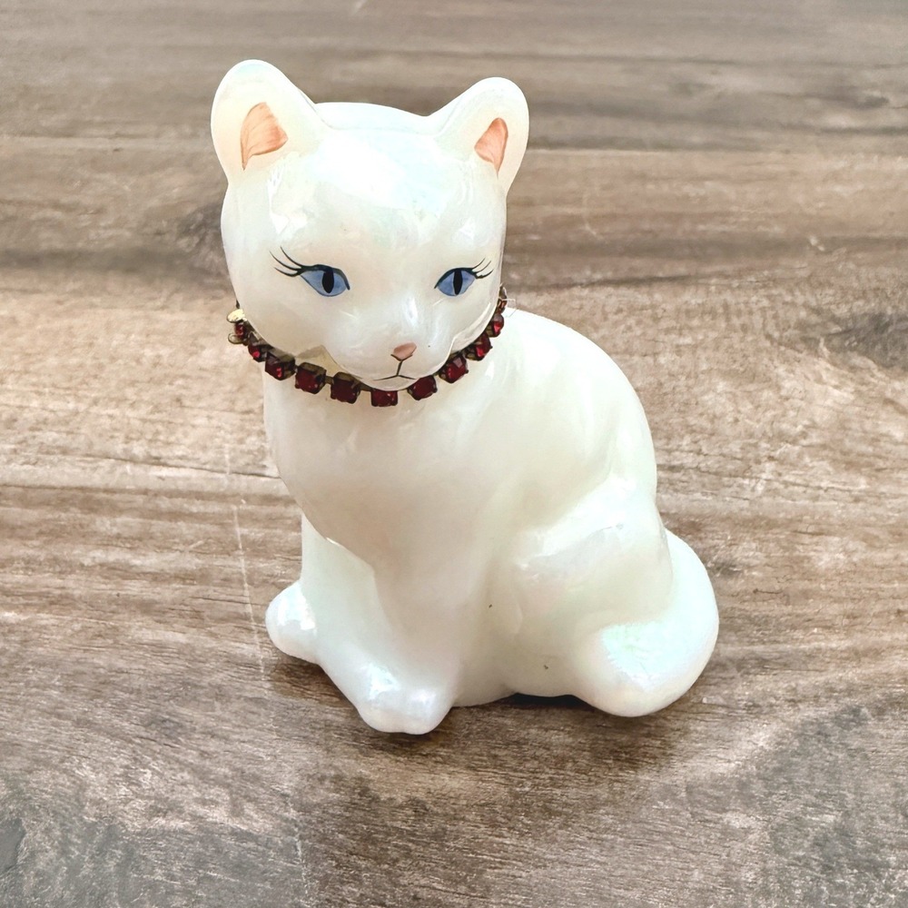 Fenton Vintage Calendar Cat Opalescent Glass Red Rhinestone Collar Figurine, OS